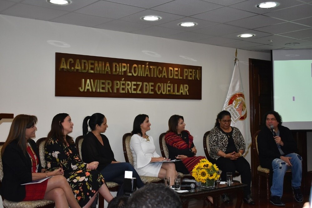 Nuestra Directora General, Patricia Dalmau participó en conversatorio sobre Gastronomía